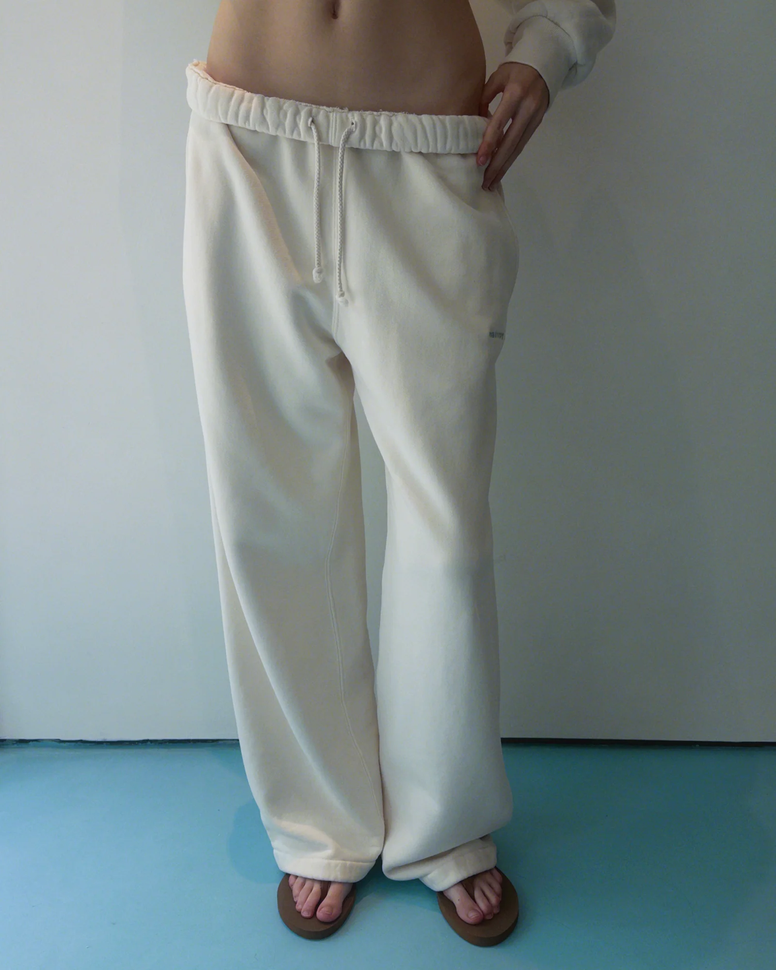 Classics Midweight Straight Sweatpant - Image 3
